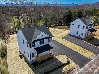 424 Hazel Mill Road, Asheville, NC 28806