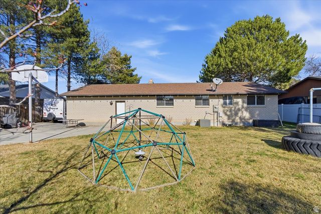 2567 SHARRON DR, Taylorsville, UT 84129