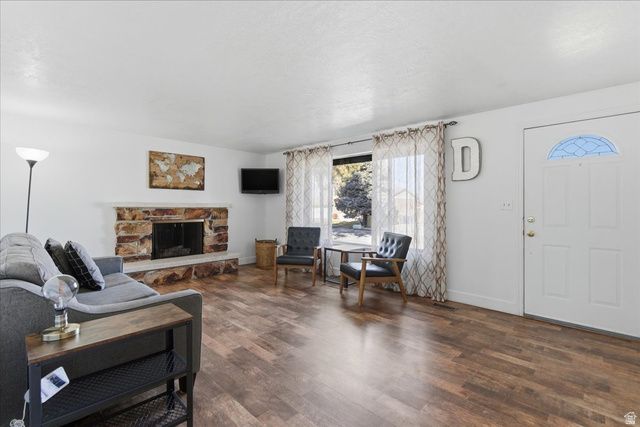 2567 SHARRON DR, Taylorsville, UT 84129