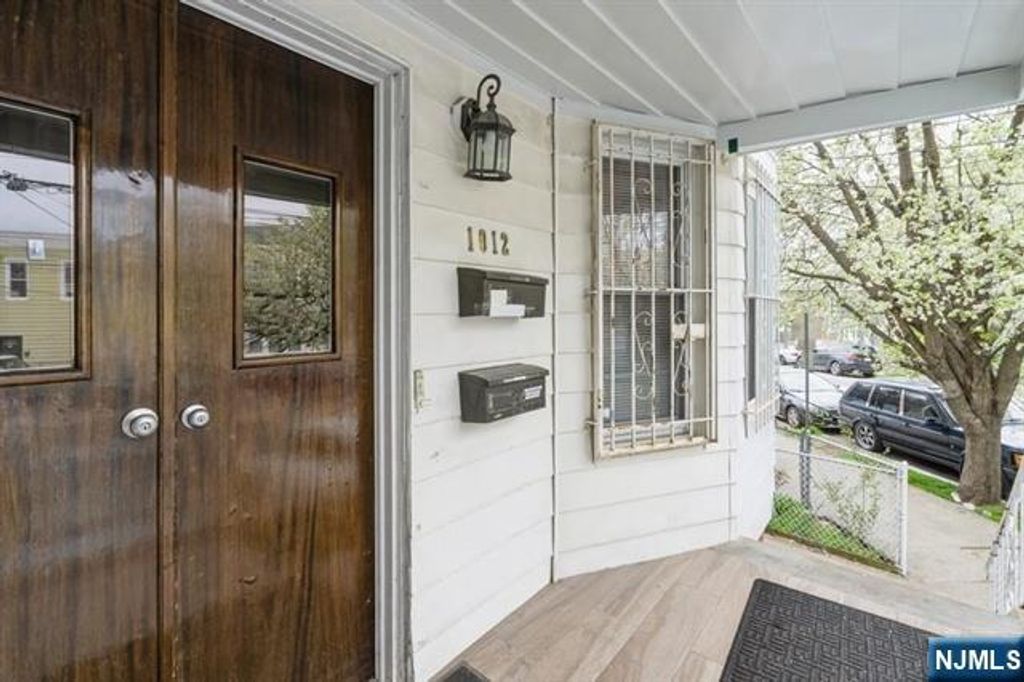 1012 Paterson Plank Road, North Bergen, NJ 07047