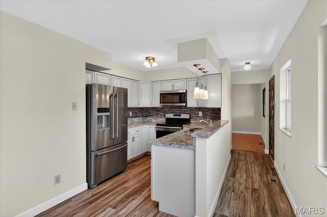 4353 Debra Kay Lane, St Louis, MO 63123