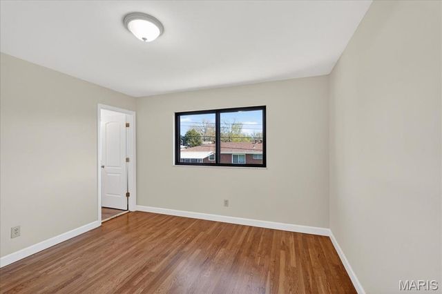 4353 Debra Kay Lane, St Louis, MO 63123