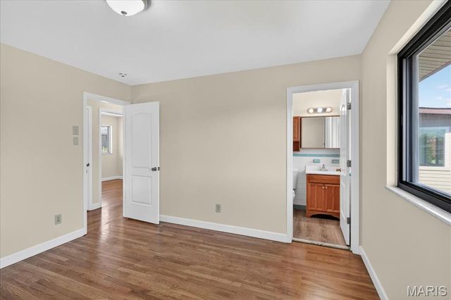 4353 Debra Kay Lane, St Louis, MO 63123