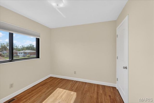 4353 Debra Kay Lane, St Louis, MO 63123