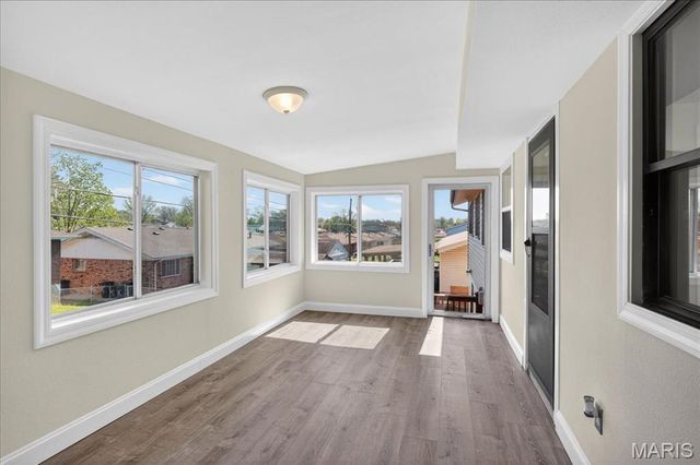 4353 Debra Kay Lane, St Louis, MO 63123