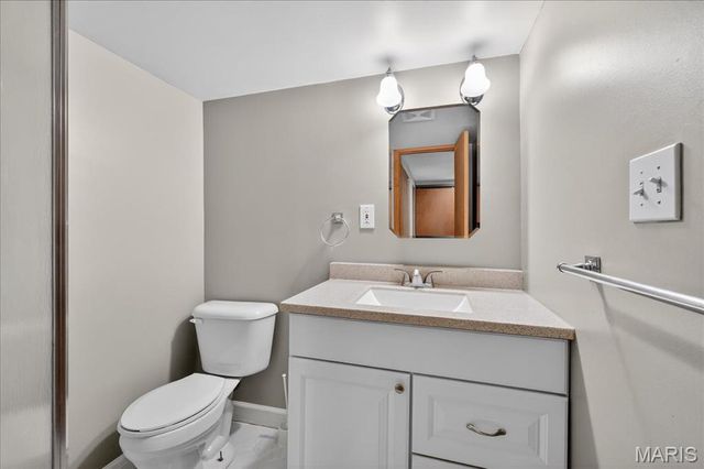 4353 Debra Kay Lane, St Louis, MO 63123