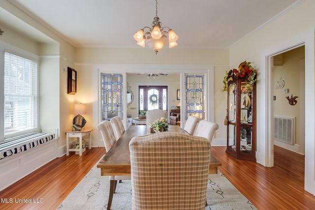 970 Division Street, Biloxi, MS 39530