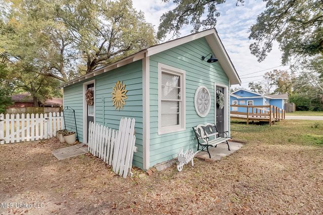 970 Division Street, Biloxi, MS 39530