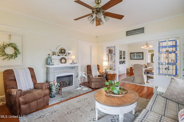 970 Division Street, Biloxi, MS 39530