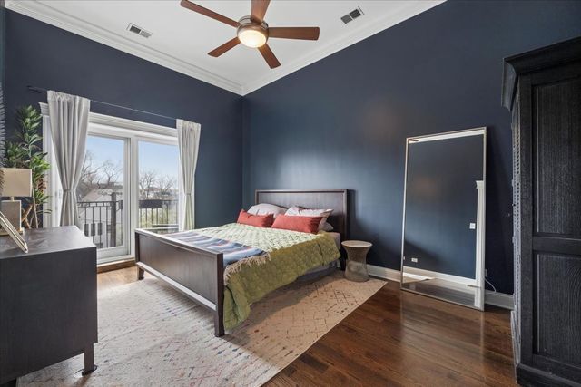 1423 W BELMONT Avenue 4, Chicago, IL 60657