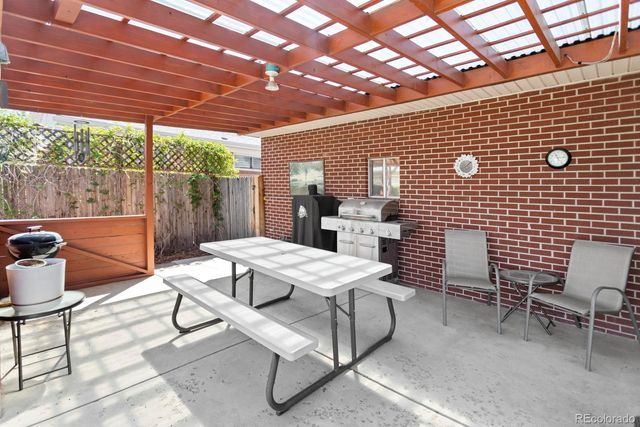 241 E 105th Avenue, Northglenn, CO 80233