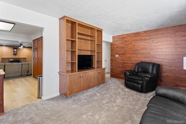 241 E 105th Avenue, Northglenn, CO 80233