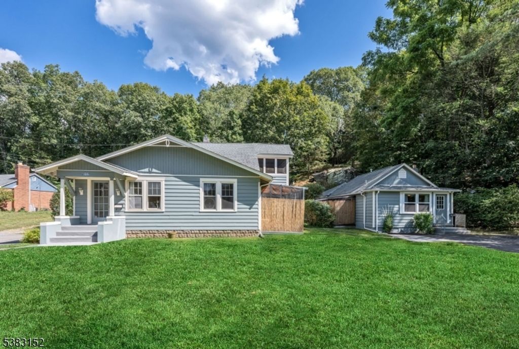 1 Mountain Ave, Wanaque Boro, NJ 07465