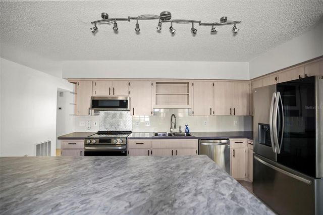 2222 NORWEGIAN DRIVE 16, Clearwater, FL 33763