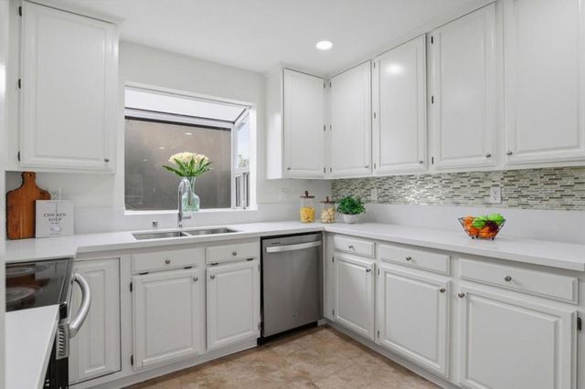 9130 Rancho Hills Drive, Gilroy, CA 95020