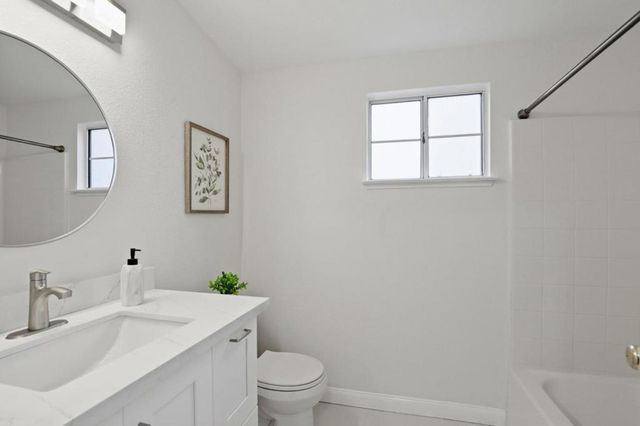 9130 Rancho Hills Drive, Gilroy, CA 95020