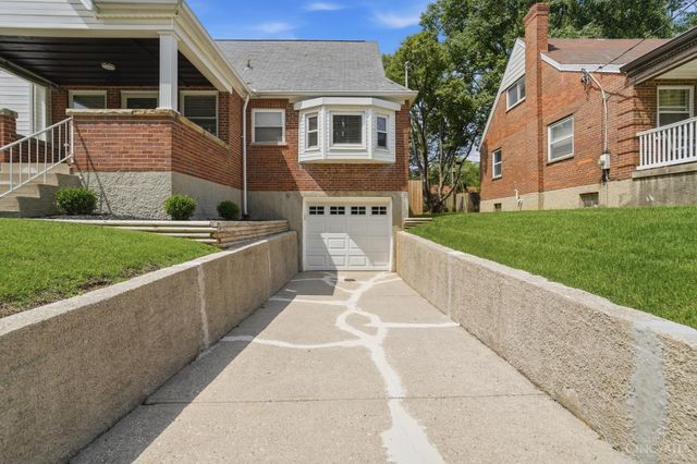 934 Winsray Court, Springfield Twp., OH 45224