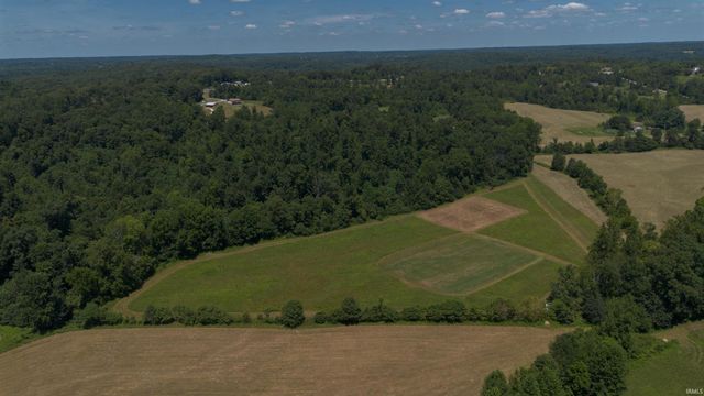 1 N Ridgeport Lane, Bloomfield, IN 47424