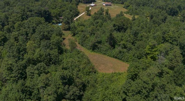 1 N Ridgeport Lane, Bloomfield, IN 47424
