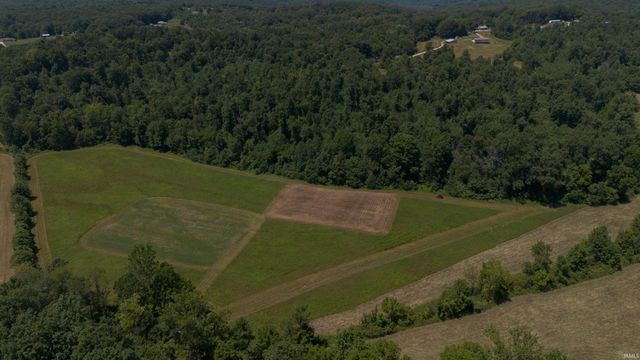 1 N Ridgeport Lane, Bloomfield, IN 47424