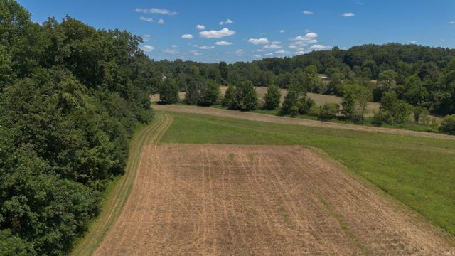 1 N Ridgeport Lane, Bloomfield, IN 47424