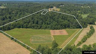 1 N Ridgeport Lane, Bloomfield, IN 47424