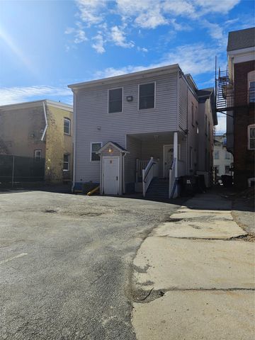 79 Academy Street, Poughkeepsie, NY 12601