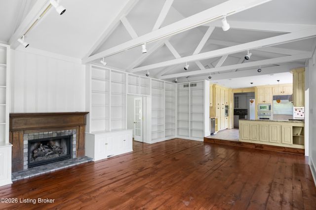 2002 Evergreen Rd, Louisville, KY 40223