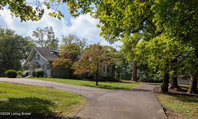 2002 Evergreen Rd, Louisville, KY 40223