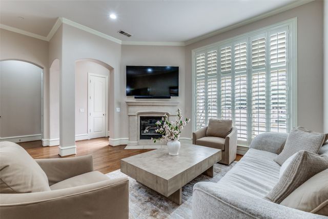 5925 Malmesbury Road, Dallas, TX 75252