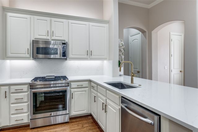 5925 Malmesbury Road, Dallas, TX 75252