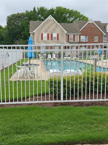 1002 Willow Green CT, Chesapeake, VA 23320