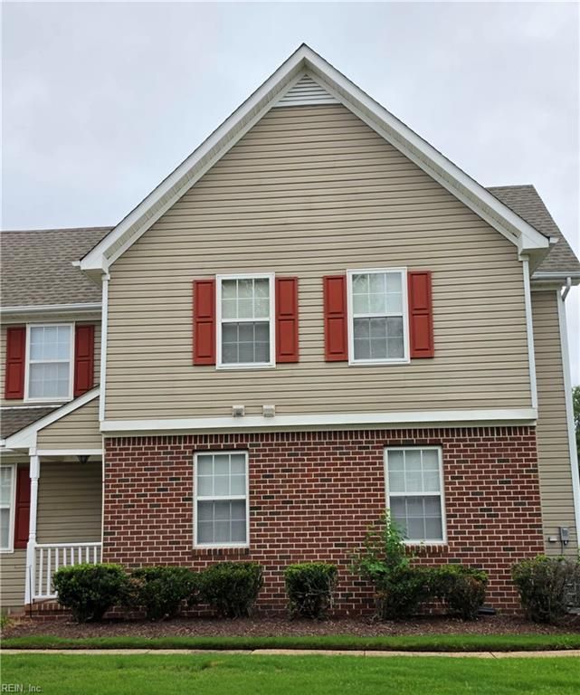 1002 Willow Green CT, Chesapeake, VA 23320