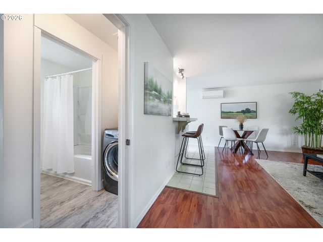 820 E 35TH Ave, Eugene, OR 97405