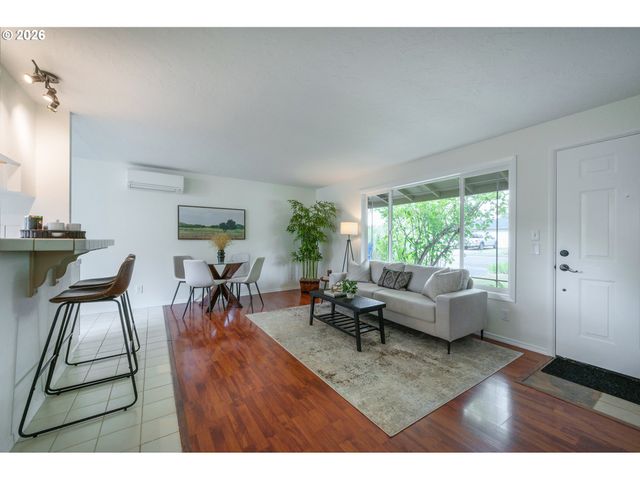 820 E 35TH Ave, Eugene, OR 97405