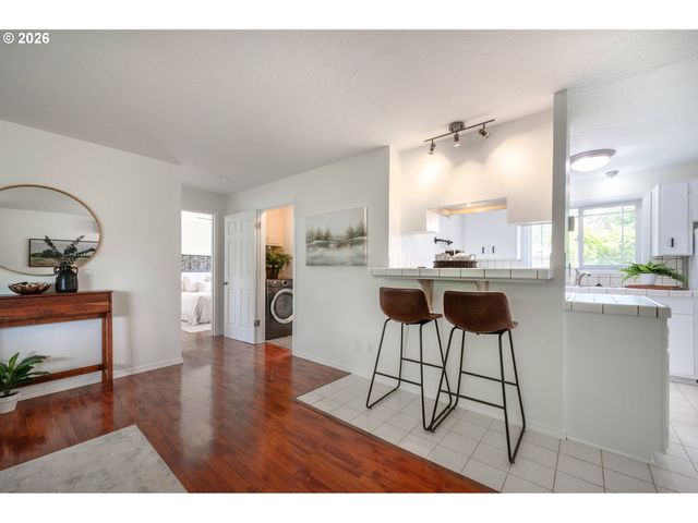 820 E 35TH Ave, Eugene, OR 97405