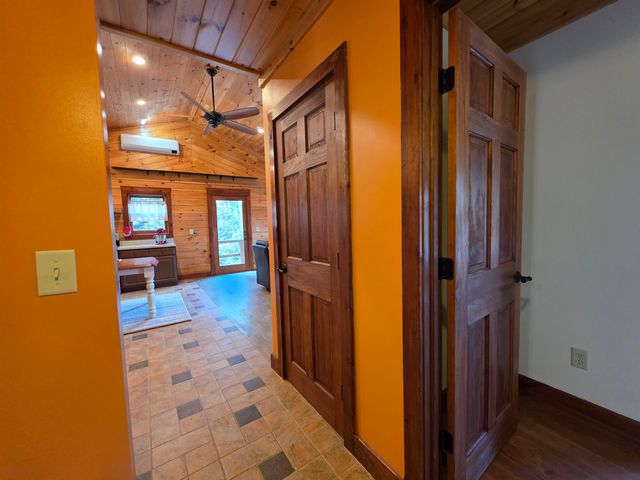 214 Pine Acres Road, Townshend, VT 05353