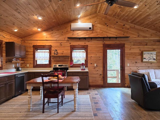 214 Pine Acres Road, Townshend, VT 05353