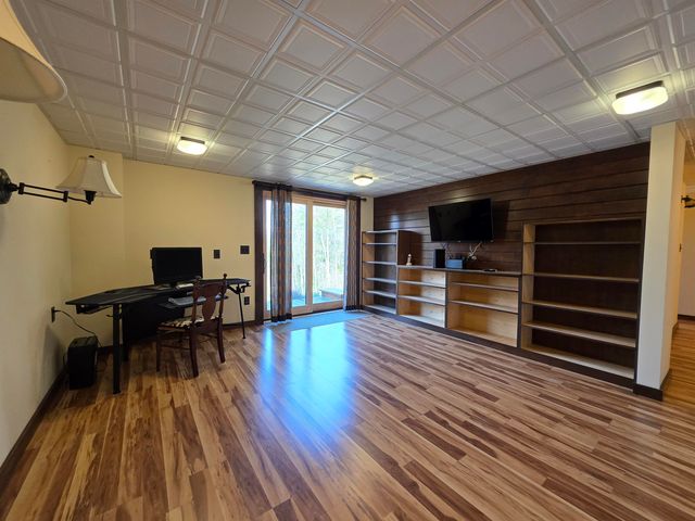 214 Pine Acres Road, Townshend, VT 05353