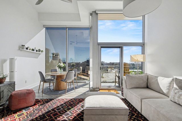 335 Bridge Street Nw 304, City Of Grand Rapids, MI 49504