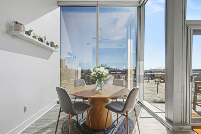 335 Bridge Street Nw 304, City Of Grand Rapids, MI 49504