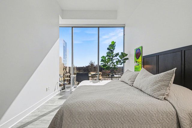 335 Bridge Street Nw 304, City Of Grand Rapids, MI 49504