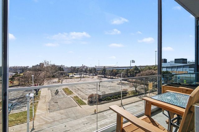 335 Bridge Street Nw 304, City Of Grand Rapids, MI 49504