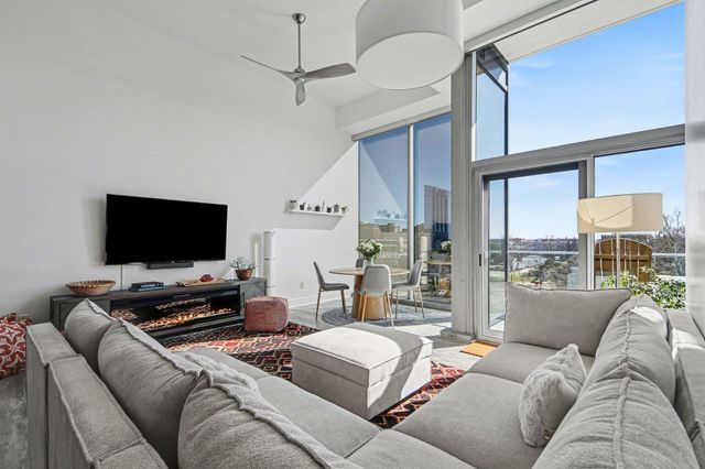 335 Bridge Street Nw 304, City Of Grand Rapids, MI 49504