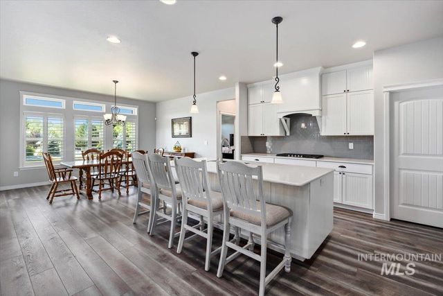 1935 Brook Stone Dr, Twin Falls, ID 83301