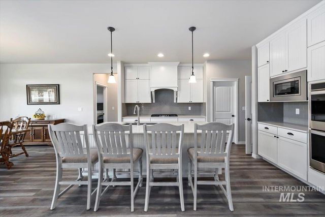 1935 Brook Stone Dr, Twin Falls, ID 83301