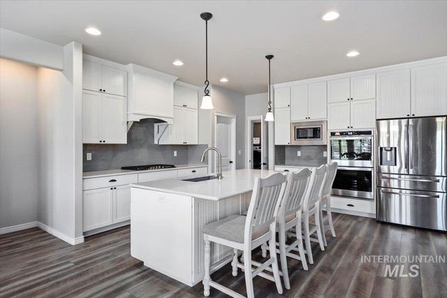 1935 Brook Stone Dr, Twin Falls, ID 83301