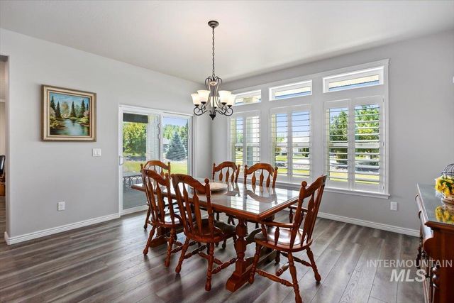 1935 Brook Stone Dr, Twin Falls, ID 83301