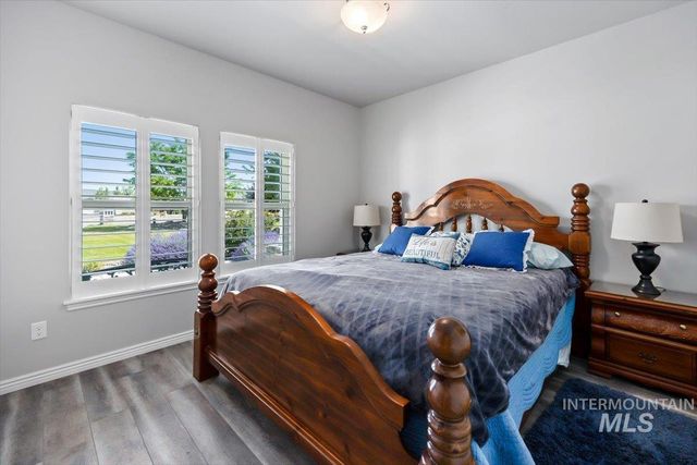 1935 Brook Stone Dr, Twin Falls, ID 83301