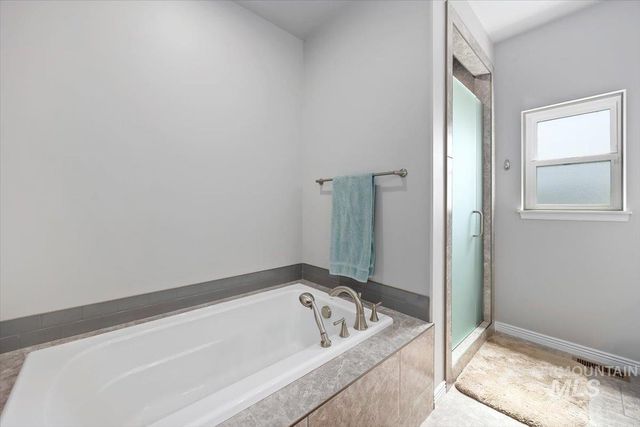 1935 Brook Stone Dr, Twin Falls, ID 83301